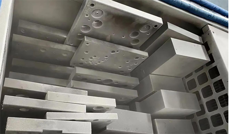 液氮速凍機(jī)對硬質(zhì)合金的深冷處理研究(圖3)